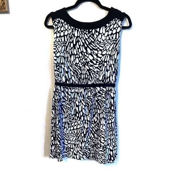 Loft sleeveless black‎ and white dress - Picture 1 of 6